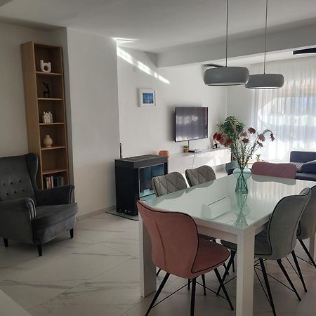 Apartman Rosa ซาดาร์ ภายนอก รูปภาพ