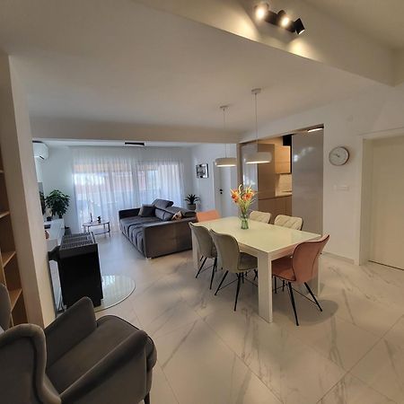 Apartman Rosa ซาดาร์ ภายนอก รูปภาพ